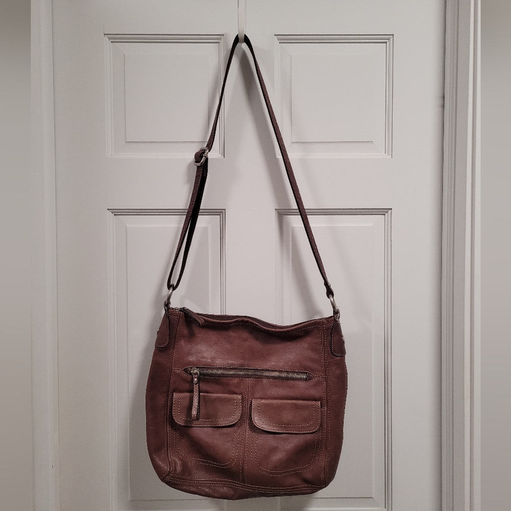 Fossil Leather Crossbody Boho Shoulder Bag Purse. Large.  Lots of pockets!